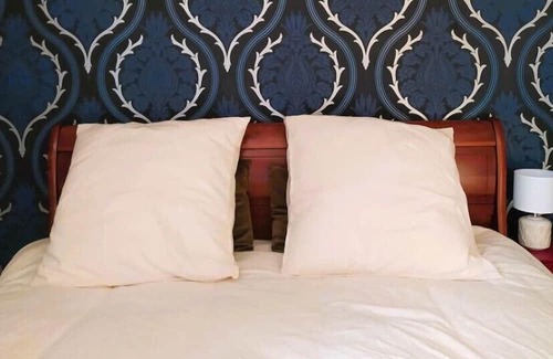 Arleuf Hotel | Maison p'tite Anne