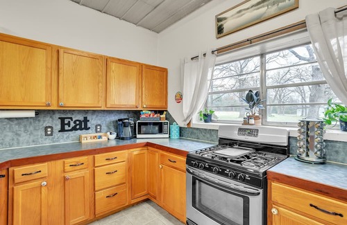 Stillwater Casa | Huge Game-room Style Barndo 1 Bedroom Farmhouse