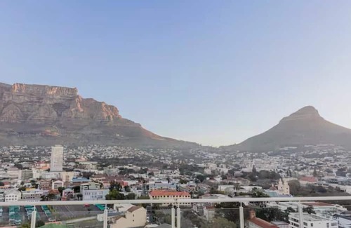 Mowbray Apartamento | Chic 1-bedroom apartment in beautiful at Mandela Rhodes Place Cape Town
