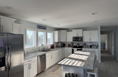Hobucken Casa | Charming Beachfront Coastal Retreat with Panoramic Sound Viewsn