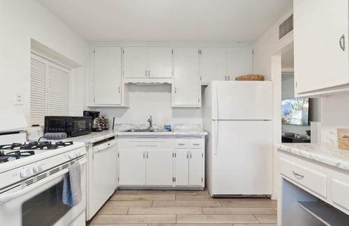 Cavalier Vista Casa | *5 Min to Old Town | Huge Backyard! | Golf 3 Min*