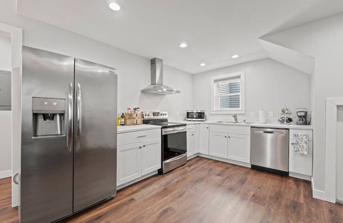 West Central Apartamento | Downtown Fort Wayne, Triplex- Apt A