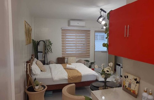 Lipa Casa | Serenity Home with Indoor Jacuzzi