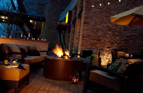 Broomfield Casa | Fully renovated all-suite hotel with views of the Flatirons