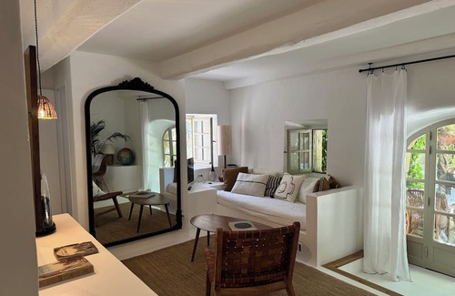 Labaume Condominio | Suite Olivier - Superb gîte in the heart of an 18th-century sheepfold a stone's throw from Uzès