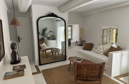Labaume Condominio | Suite Olivier - Superb gîte in the heart of an 18th-century sheepfold a stone's throw from Uzès