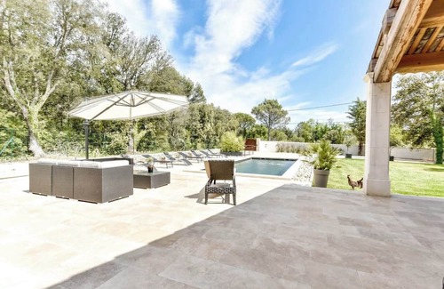 Lourmarin Casa | “Villa Tranquilla: Charming Retreat with Swimming Pool in Lourmarin”