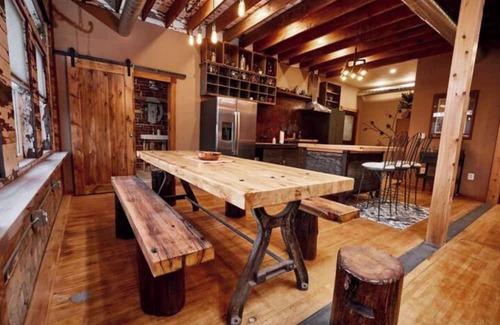 Oconto Casa | Unique upstairs loft w/industrial design, 3 bed 2 full baths in downtown Oconto