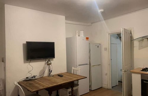 Balham Casa | Lovely Apartment Balham F4