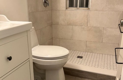 Hamilton Casa | Charming 1-bedroom house in Hamilton with WiFi and AC