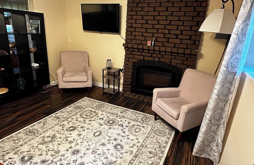 Coquitlam Casa | Cozy unit in heart of Metro Vancouver