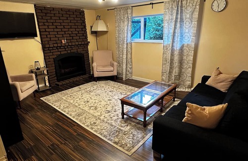 Coquitlam Casa | Cozy unit in heart of Metro Vancouver