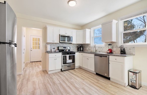 Dorchester Apartamento | Spacious 2BR near UMASS | Savin hill | T Stop 9819