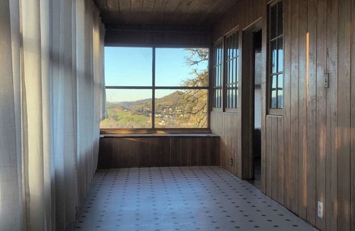 Roseburg Casa | Charming 3-bedroom house with WiFi and stunning views in lovely Roseburg