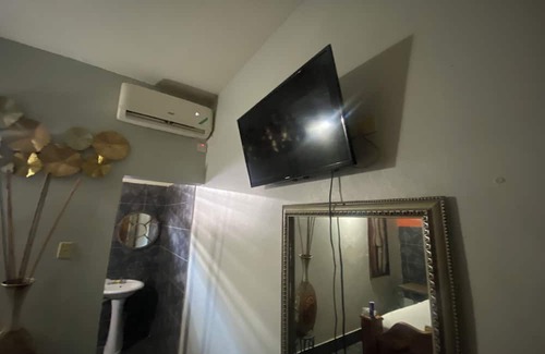 Port Antonio Cabaña | Charming cottage with AC and WiFi in tranquil Port Antonio