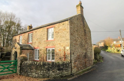 Greenhead Cabaña | Hadrians Wall Cottage Greenhead - a cottage that sleeps 8 guests in 4 bedrooms