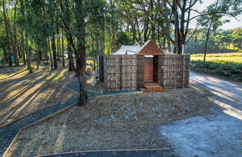 Trafalgar East Alquiler De RV | Gippsland Glamping Escapes - Tent 2