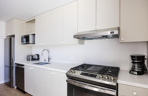 Chinatown Apartamento | Blueground | Downtown, elevator, nr parks