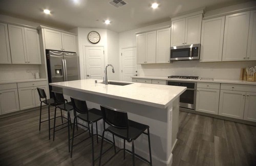 Sacramento Casa | Gorgeous stay for 31+days