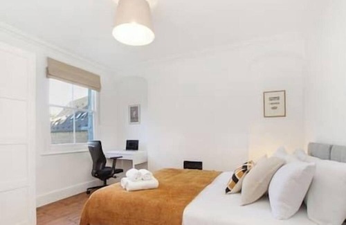 Mile End Apartamento | Bright, stylish & cosy 3-Bed Flat near Mile End
