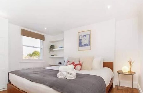 Mile End Apartamento | Bright, stylish & cosy 3-Bed Flat near Mile End