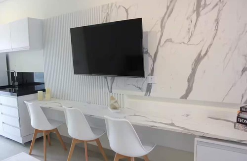 Centro Condominio | Comfort in Peruibe - Gated community and swimming pool