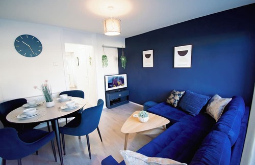 Kearsley Casa | 4 Bedroom House in Whitefield