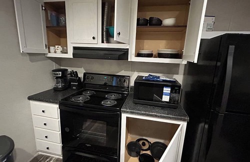 Pittsburg Casa | Charming 2-bedroom mobile home with AC and WiFi in London Built DEC 2024