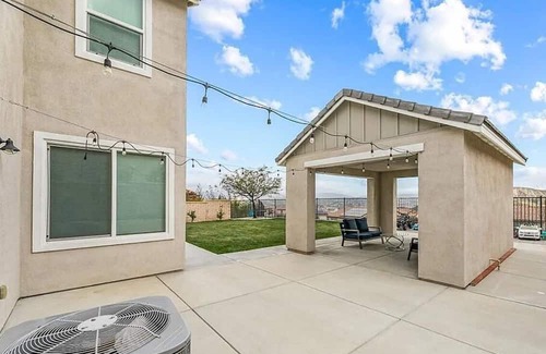 Canyon Country Casa | Affordable, Gated, Luxury, Views!