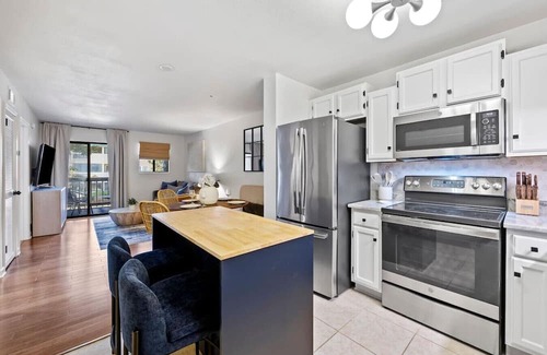 Palmetto Dunes Apartamento | 2BR 2 Min to Beach Pool Tennis King Bed