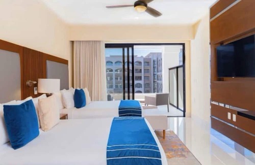 El Rosarito Complejo | 2-bedroom 3-bath resort in superb San José del Cabo with AC, WiFi, fitness room