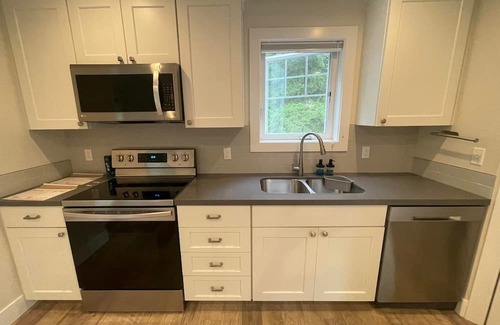 Union Hill-Novelty Hill Apartamento | Cozy 1 Bdrm - recently constructed, private setting