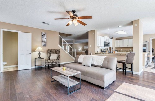 Cedar Park Casa | Spacious 5-bdrm house w/Free WiFi in Pleasant Cedar Park 25 Min to 6th Street