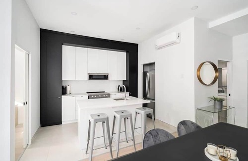 Latin Quarter Apartamento | Chic/Bright 1 Bed + Parking
