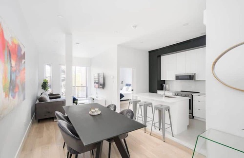 Latin Quarter Apartamento | Chic/Bright 1 Bed + Parking