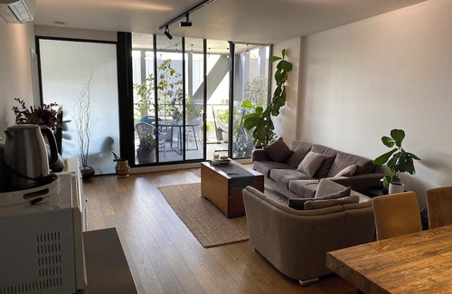 Abbotsford Apartamento | Quiet Sancturary in Abbotsford next to the river
