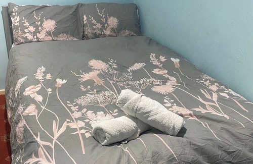 Weavers Apartamento | Charming 4-bedroom Apartment in East London - Perfect City Getaway