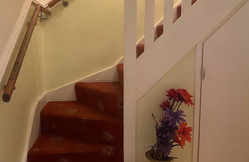 Weavers Apartamento | Charming 4-bedroom Apartment in East London - Perfect City Getaway