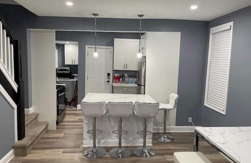 Howard Park Casa | Luxury*3BR/3BA*Home w/Private*Parking*Top*Locationnn