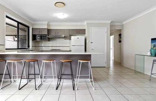 Birmingham Gardens Casa | Large Seven Bed House