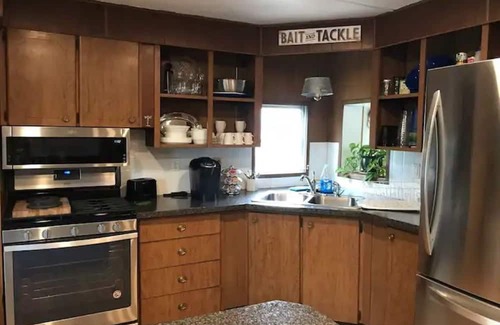 Eudora Casa | The Minnow Bucket - A lakeside get-away