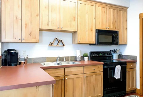 Silvercreek Condominio | Lucky Horse - Cozy 1 BR/1BA ski in/ski out condo in Granby Ranch