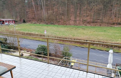 Marburg Apartamento | Marburg Apartment relaxed Erwin in a quiet location on the edge of the forest with balcony