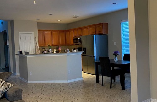 Pearland Casa | Upscale Pearland Home in Prime Location! Unique and Spacious!