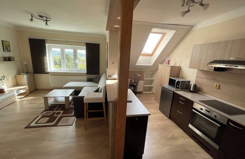 Prague 16 Casa | Peripheral Valley View