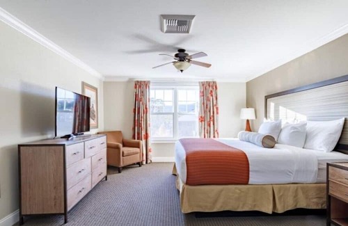 Lincoln Complejo | Discover New England Charm at South Mountain Resort -1 Bedroom
