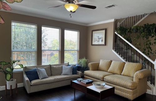McKinney Casa | Spacious 5BR McKinney home. Great for all occasions! WiFi, AC