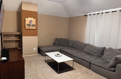 McKinney Casa | Spacious 5BR McKinney home. Great for all occasions! WiFi, AC