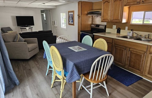 Little Torch Key Casa | Charming 2/2 home . A block from the neighborhood boat ramp. 20 min from KeyWest