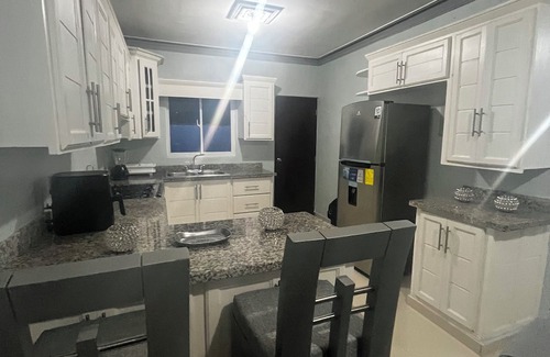 Cotui Casa | Charming 3-bedroom house with AC and WiFi in delightful Cotuí
